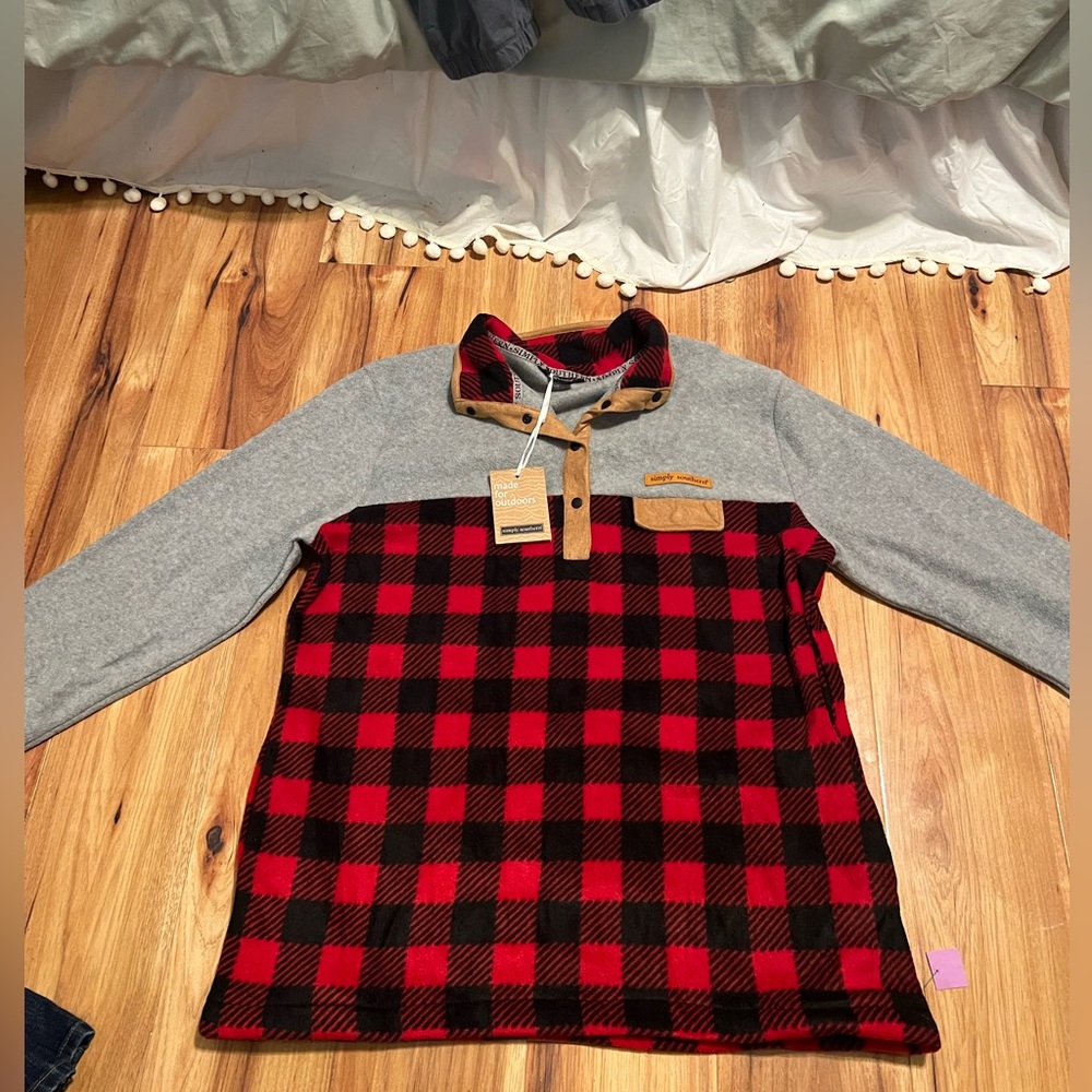 Simply southern pull over
